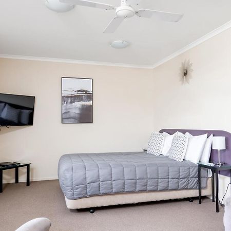 Bk'S Chardonnay Motor Lodge Masterton Exterior foto