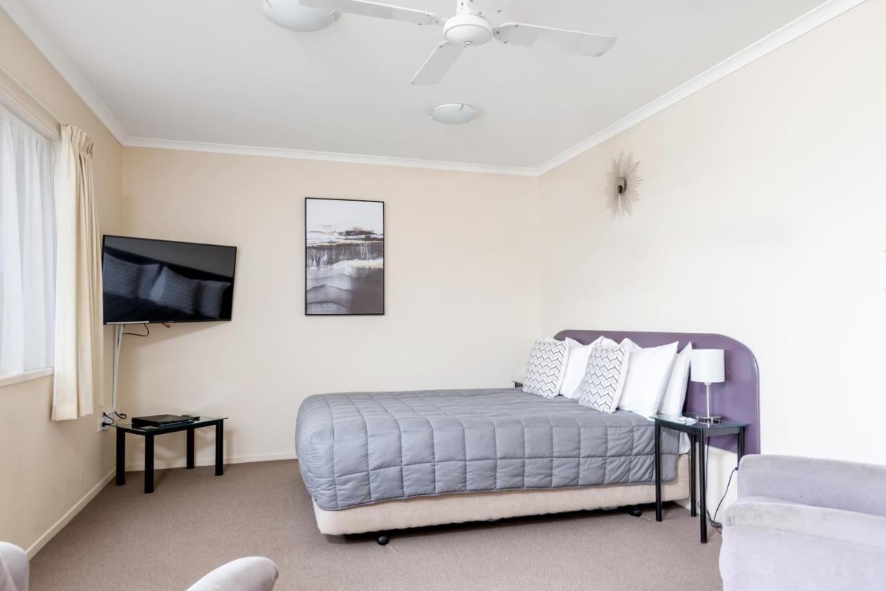 Bk'S Chardonnay Motor Lodge Masterton Exterior foto