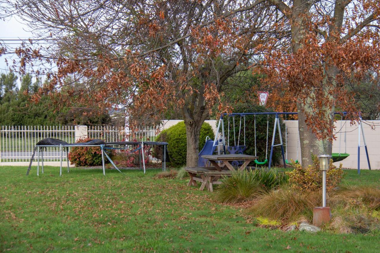 Bk'S Chardonnay Motor Lodge Masterton Exterior foto
